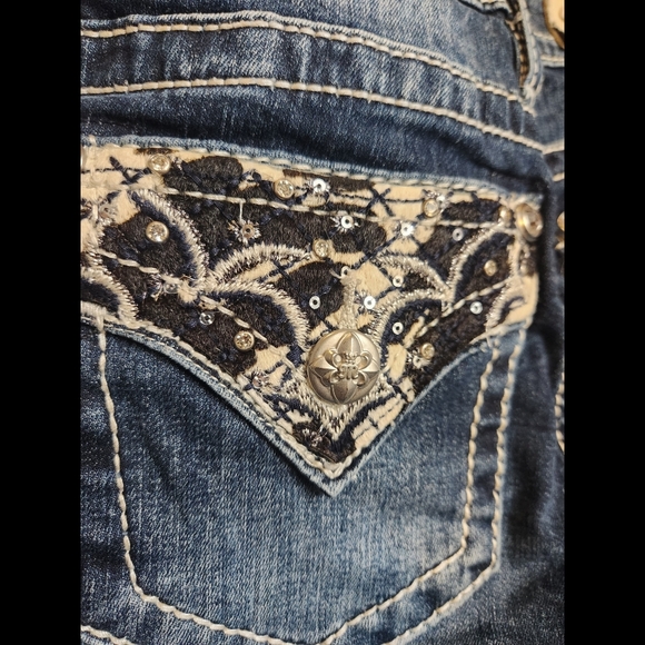 Miss Me Jeans - Picture 10 of 15